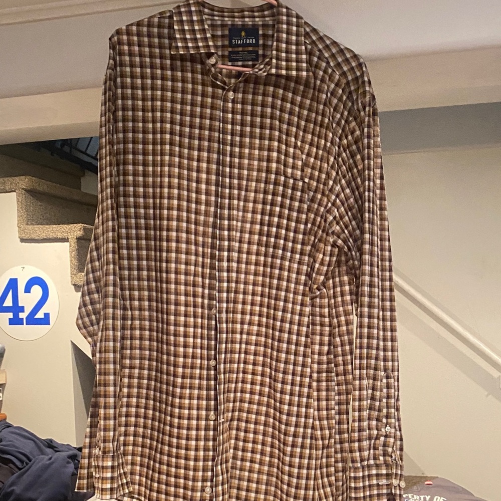 Stafford Men's Checkered Dress Shirt in Brown